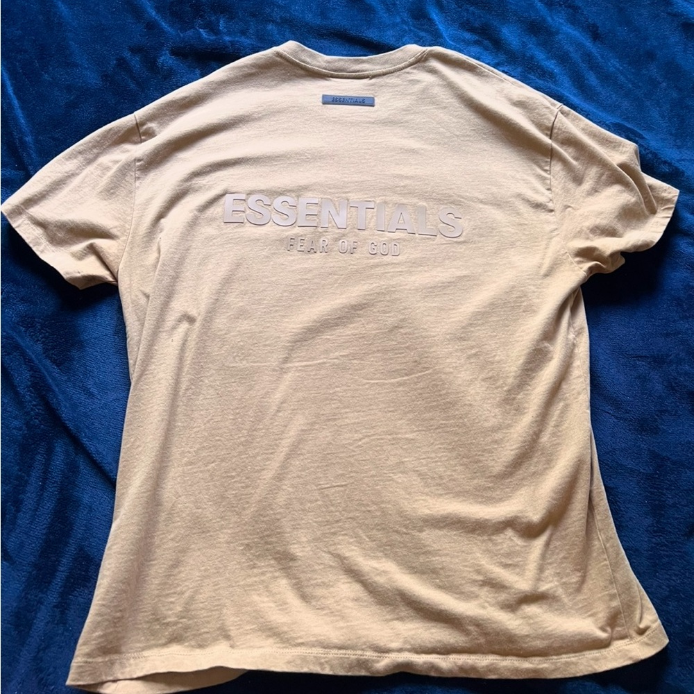 Essentials T-shirt ￼